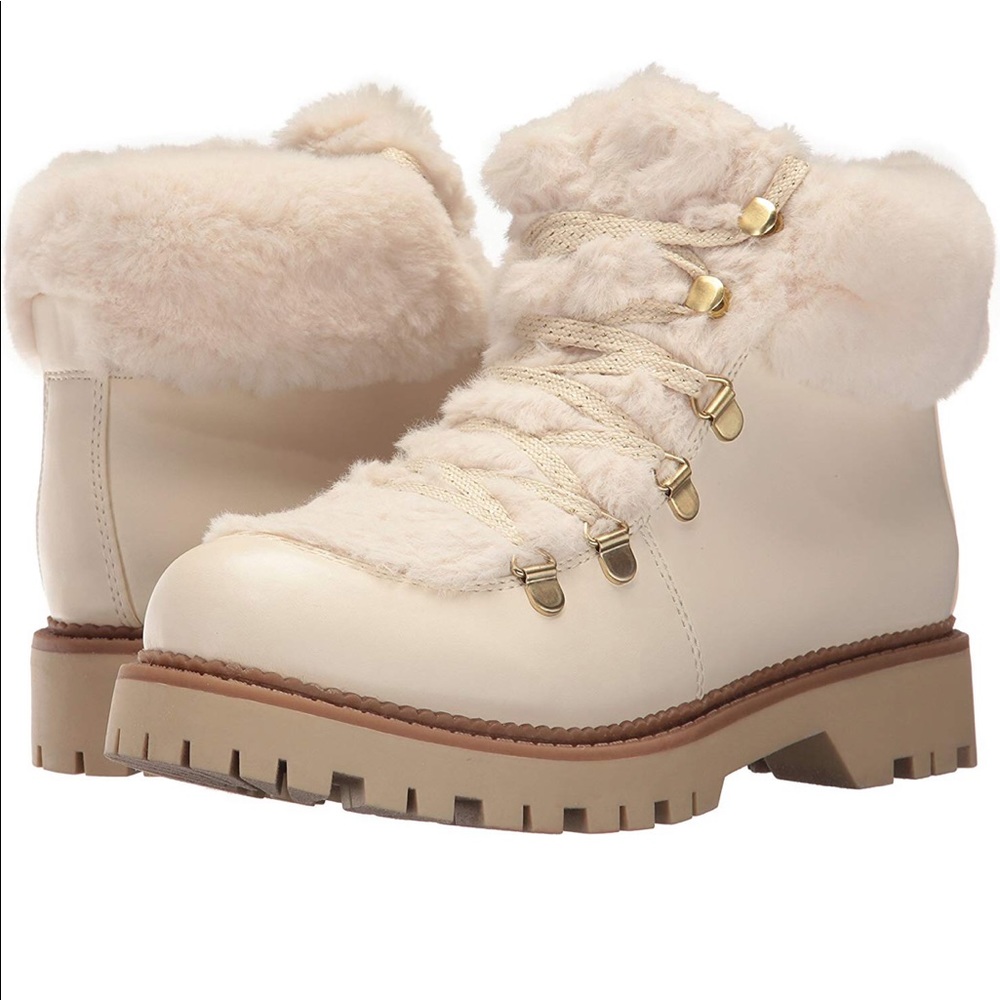 Fur boots